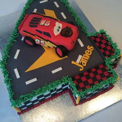Lightning Mcqueen Cake