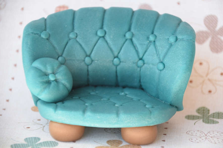Sofa/chair Fondant Topper