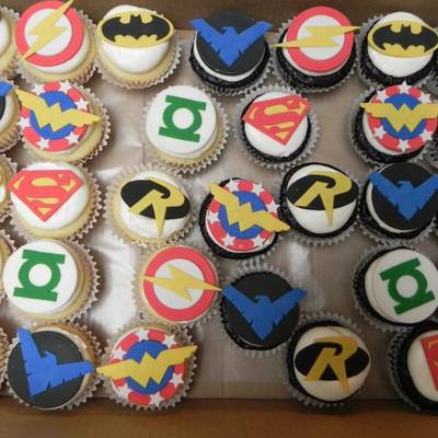 Super Hero Cupcakes