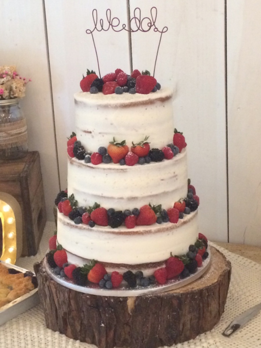 Rustic Semi Naked Cake On Central Rustic Semi Naked Cake On Central