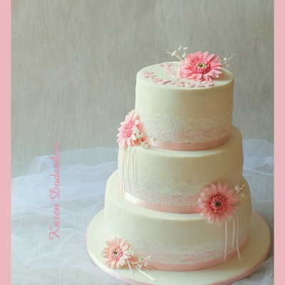 Gerbera Wedding Cake