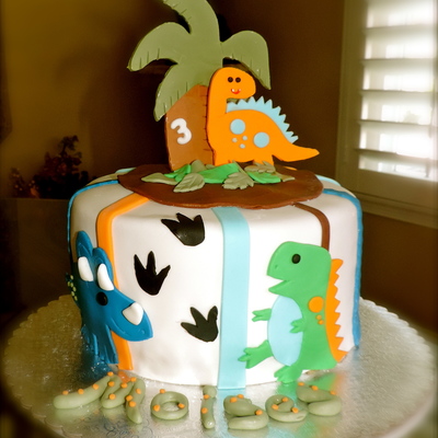 Dinosaur Cake Photos