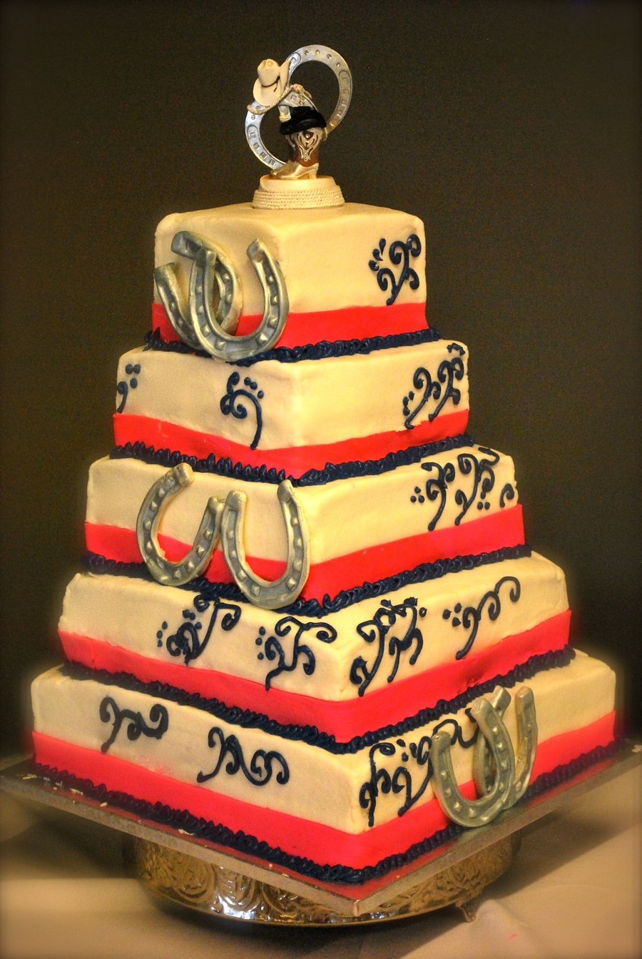 Horseshoe Wedding Cake