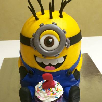 My First Minion Cake