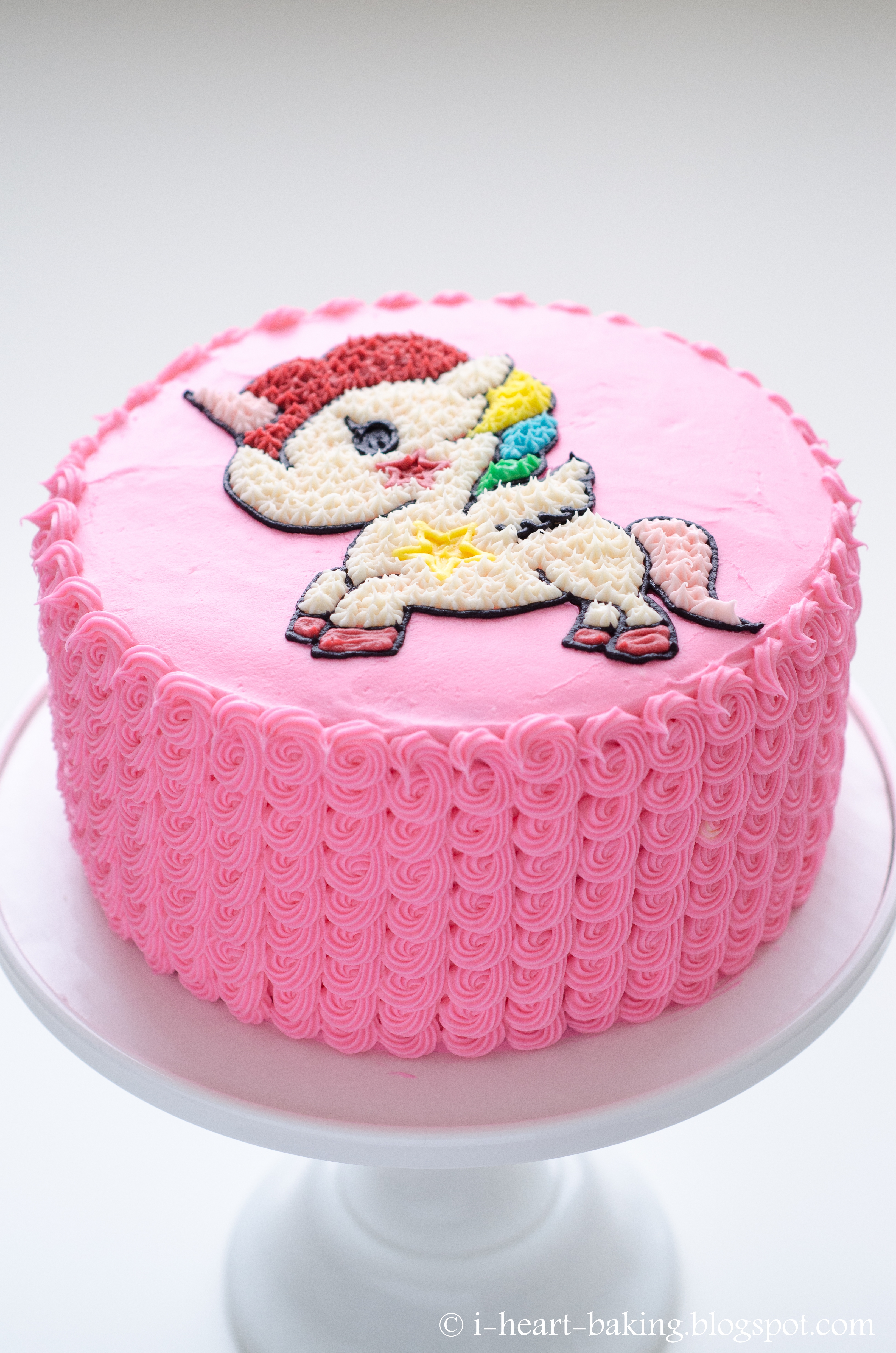 Fresh Strawberries In Cake Layers Fresh Strawberries In Cake Layers