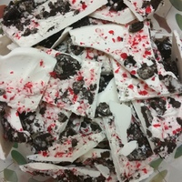 Peppermint Oreo Bark Peppermint Oreo Bark - It was super easy and super yummy!