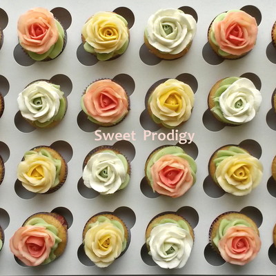Mini Rose Cupcakes