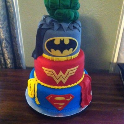 Marvel/dc Cake