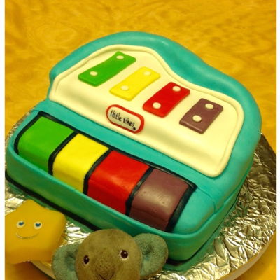 Toy Piano Cake