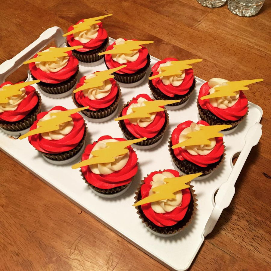 The Flash Cupcakes