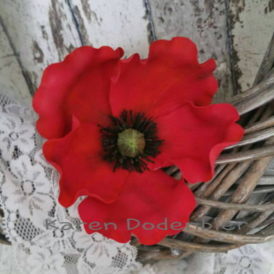 Gumpaste Poppy