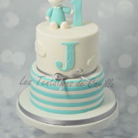 1St Birthday Bunny This is a cake I made for a first birthday, inspired by Sharon Wee.