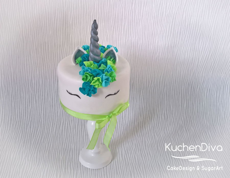 Yes I Did It Too A Unicorn Cake For My Big Girl\u0027s 10Th