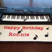 Keyboard Cake Fondant covered