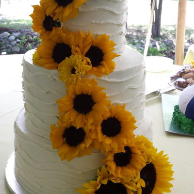 Summer Sunflower Wedding Cake
