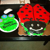 Ladybug Ladybug cupcake cake