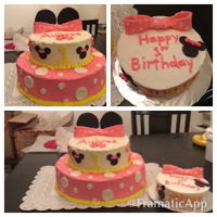 Minnie Mouse Minnie Mouse cake with a smash cake