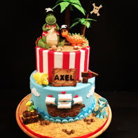 Pirate Dinosaurs :) pirate cake for a 3 years old boy who loves dinosaurs