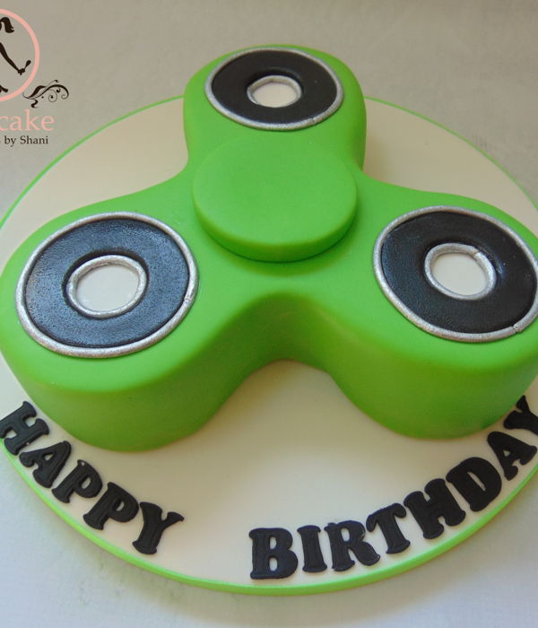 Fidget Spinner Cake