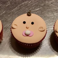 Baby Face Cupcakes Cute and fun cupcakes
