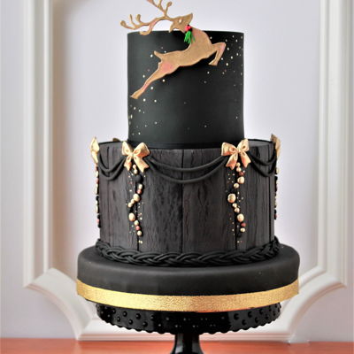 Rustic Elegance Christmas Cake