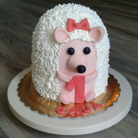 Baby Hedgehog Cake Vanilla sponge cake with vanilla cream and chocolate chips