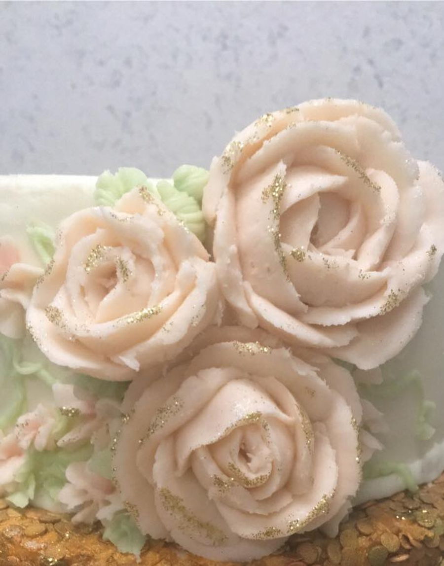 Roses & Golden Sequins