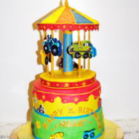 Carousel Birthdaycake Ouside:fondantInside: chocolate mousse cake