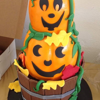 Pumpkin Tier Cake