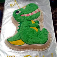 Dinosaur Vanilla cake + buttercream. Rawr!