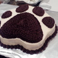 Puppy Paw Cake Vanilla cake+ buttercream.