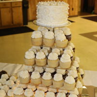 Wedding Cake/cupcakes White wedding cake with vanilla and chocolate cupcakes