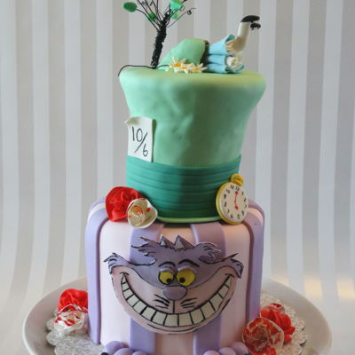 Alice In Wonderland Cake