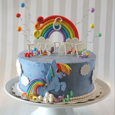 Rainbow Dash Cake