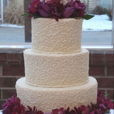 'hidden Mickey' Wedding Cake