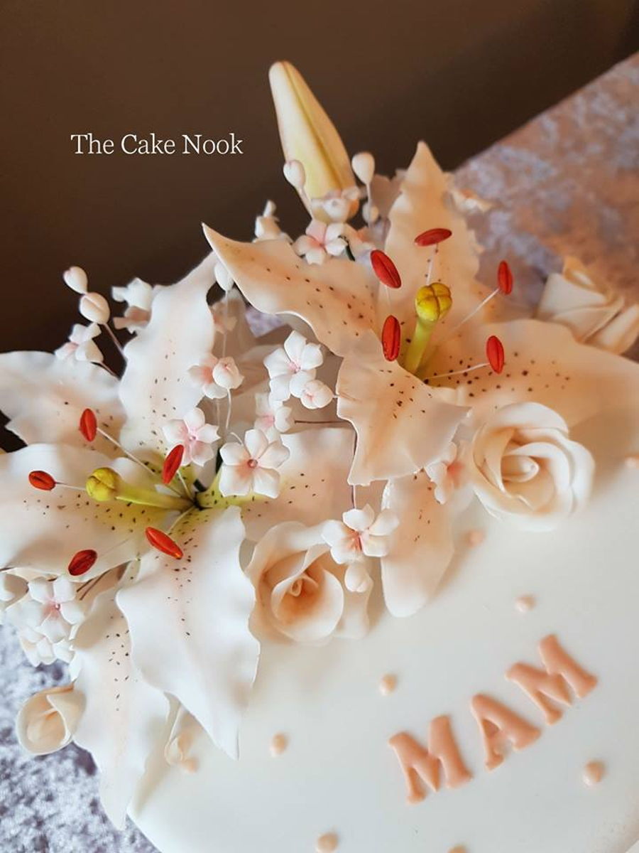 Lilies And Roses Cake.