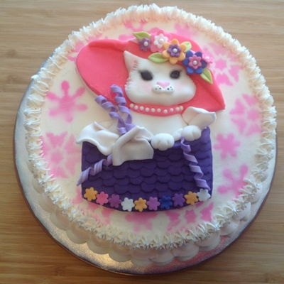 Edie Is 7 And Wants A Kitty Cake!