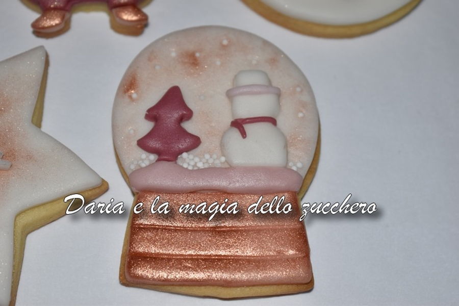 Rose Christmas Cookies - CakeCentral.com